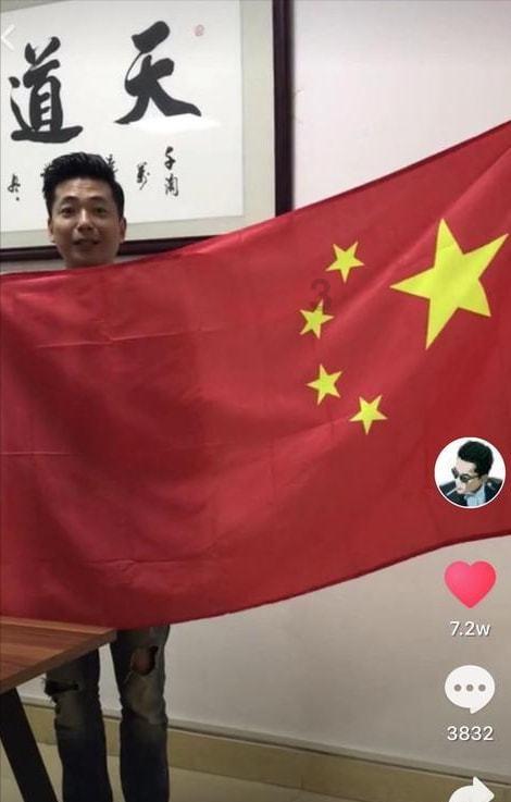 古怪猫咪逃脱