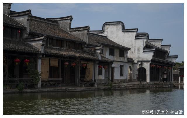 配电箱里面红色不停闪什么原因？- 专业问答网站，提供精准解答